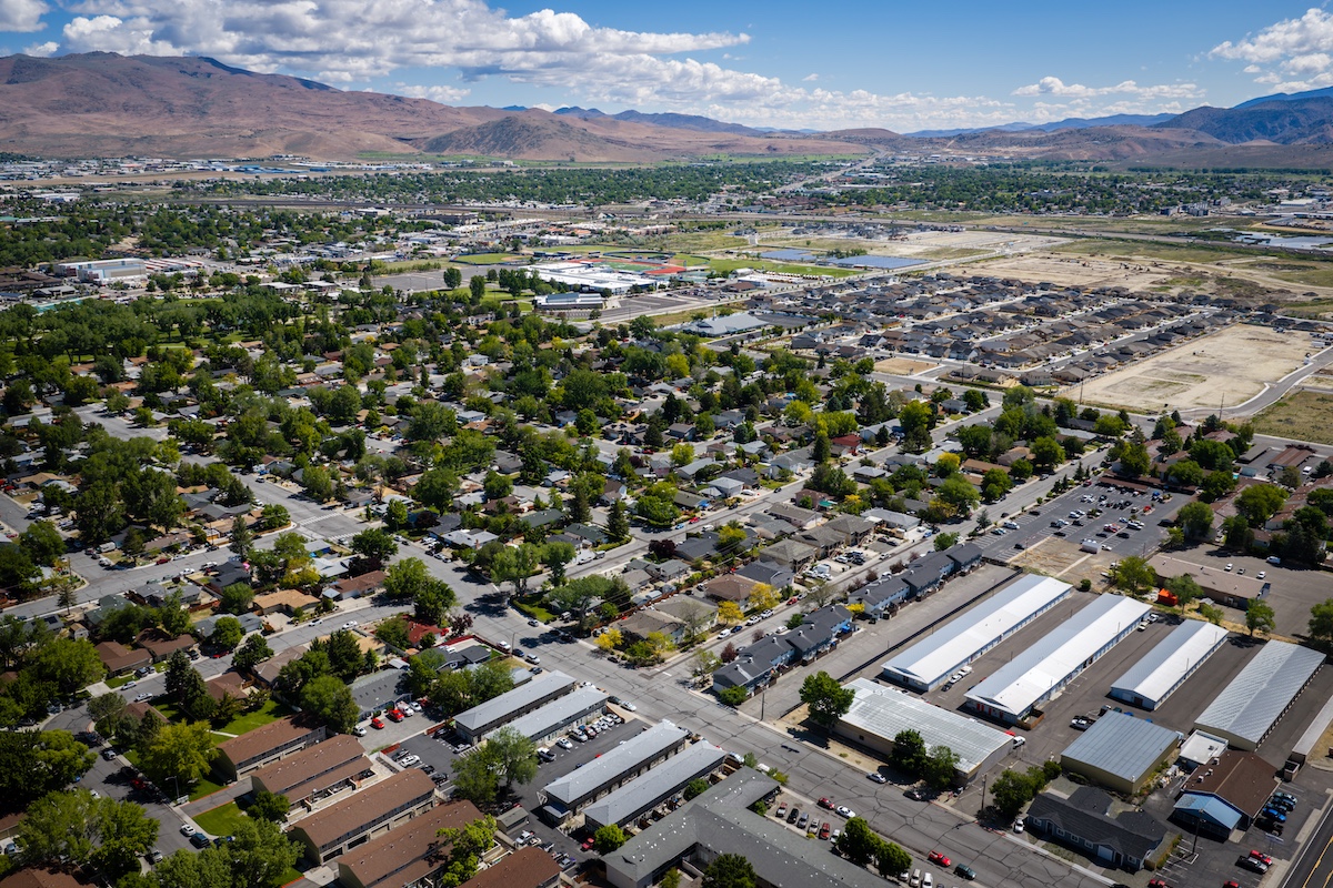 Professional multi-family real estate photography, buildings and surrounding landscape